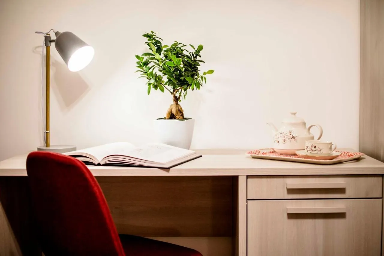 Tetide Home Παλέρμο Πανσιόν